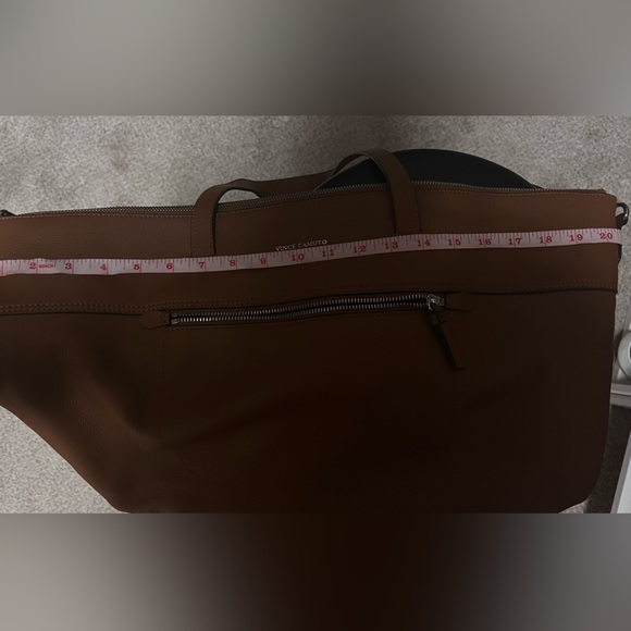 Vince Camuto - Picture 6 of 7